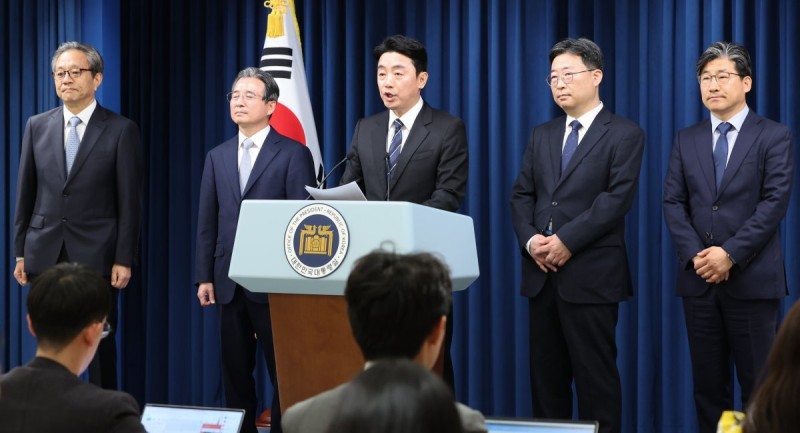 ‘<b>이재명</b> 경제팀’ 부터 인선… 재정 직접 챙긴다