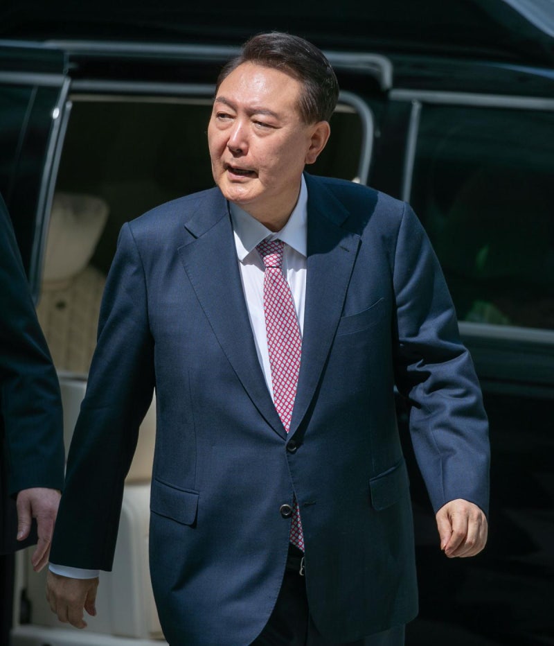 경찰, ‘체포 방해’ 尹에 12일 출석 통보… 5일 1차 소환엔 불응