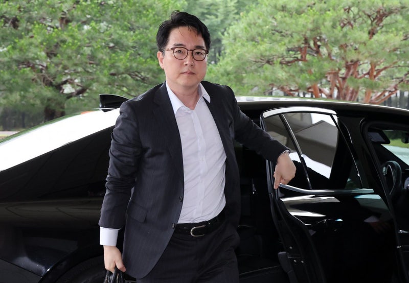 [사설]檢 <b>총장</b>에 웬 <b>비화폰</b>… 미묘한 시기 민정수석과 통화는 또 왜