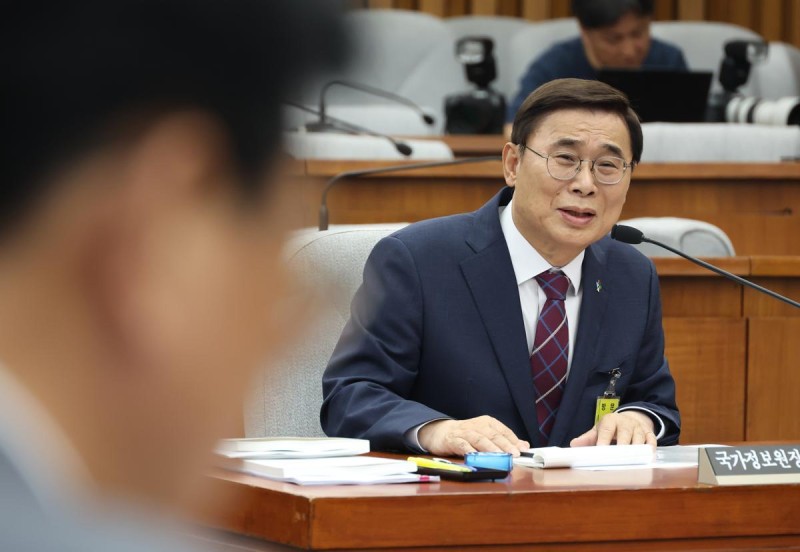 野 “<b>이종석</b> 국정원, 北대남연락소 될까 걱정” 與 “사과하라”