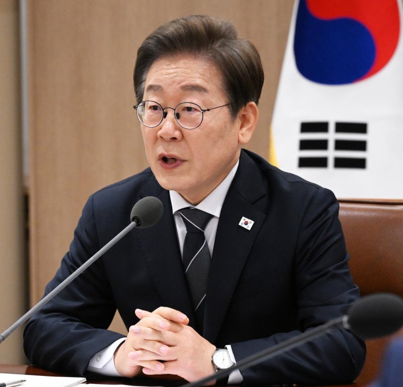 李<b>대통령</b> “새 국민<b>소통 플랫폼</b>, 민원 넘어 정책 제안의 장으로”