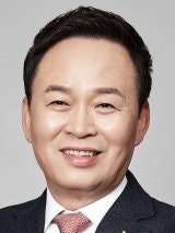 [단독]SK이노 장용호 사장 “내�년까지 회사 부채 8조 줄일 것”