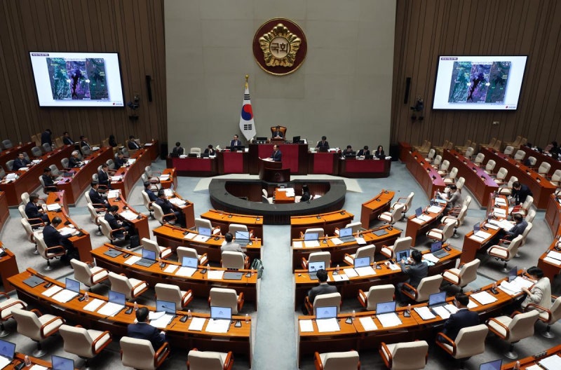 <b>추경안</b> 여야 협상 결렬…민주, 오늘 본회의 단독<b>처리</b> 할 듯