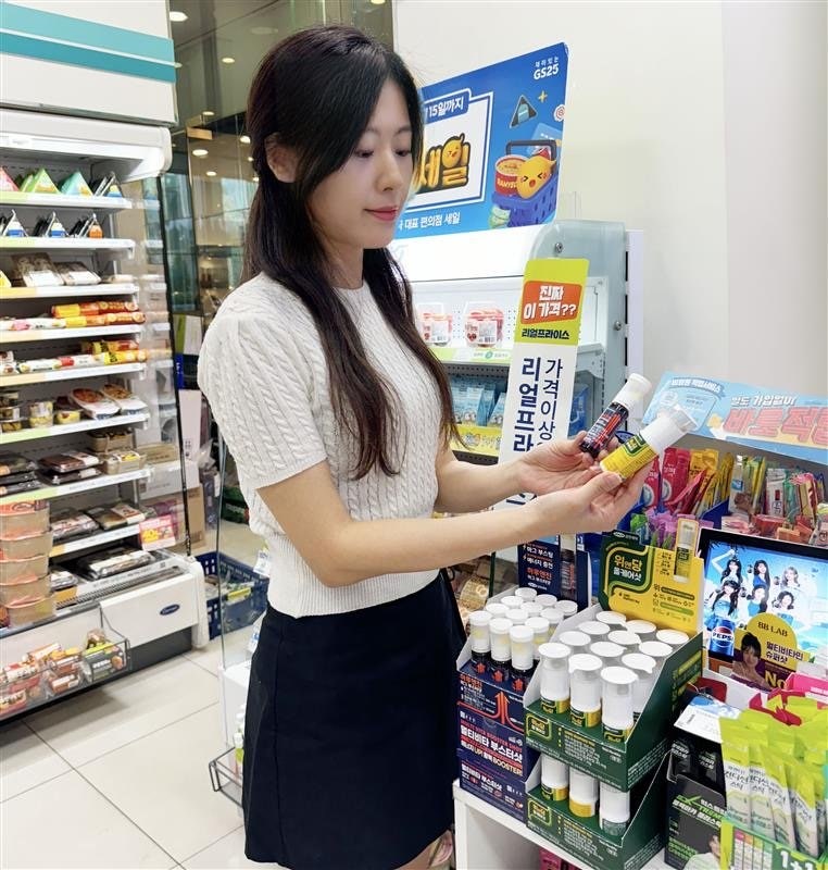 ‘6조 원대’ 건기식 시장, 편의점-다이소까지 뛰어든다