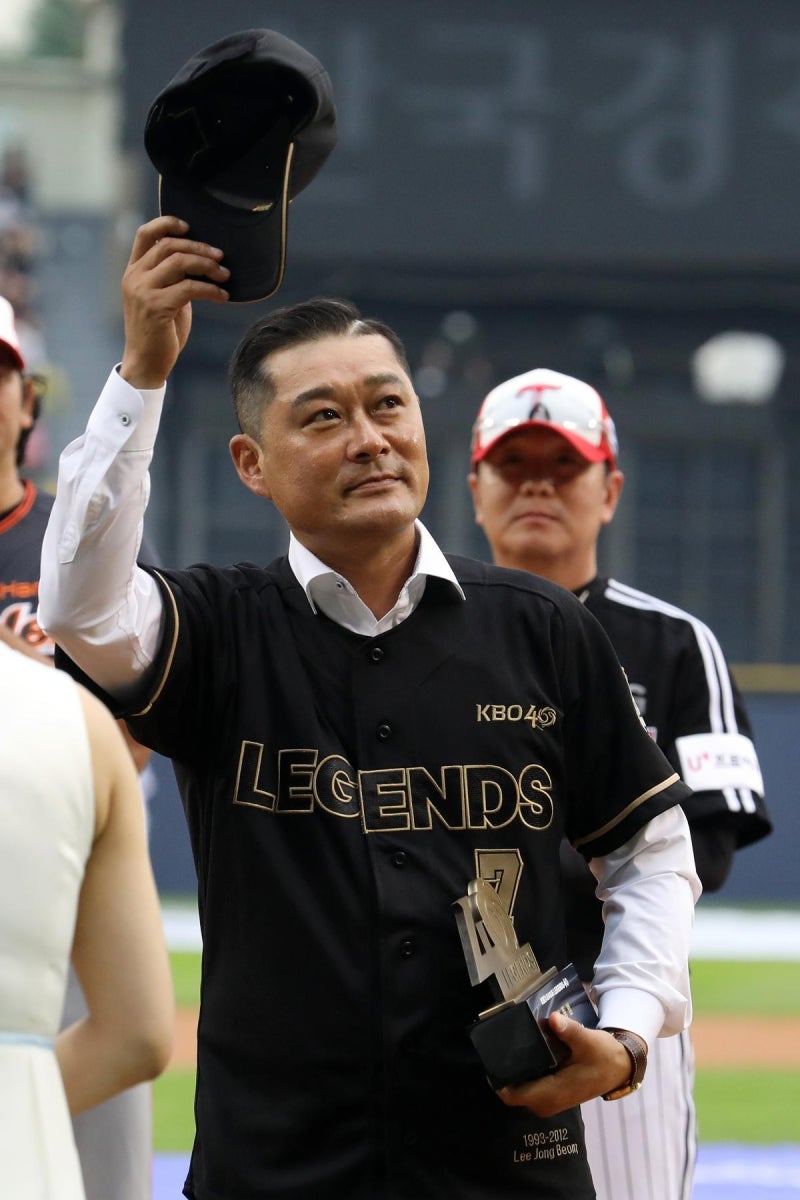 [이원홍의 스포트라이트]이종범 퇴단과 ‘전설들의 실패’