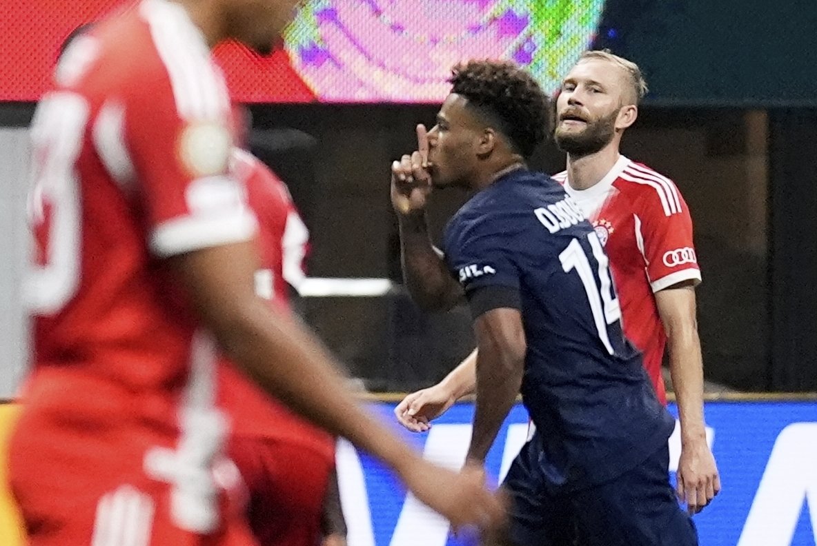 2명 퇴장당하고도… PSG, 뮌헨 잡고 4강