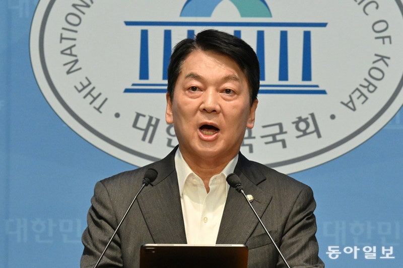 ‘쌍권’ 출당 갈등… 15분만에 깨진 ‘안철수 혁신위’