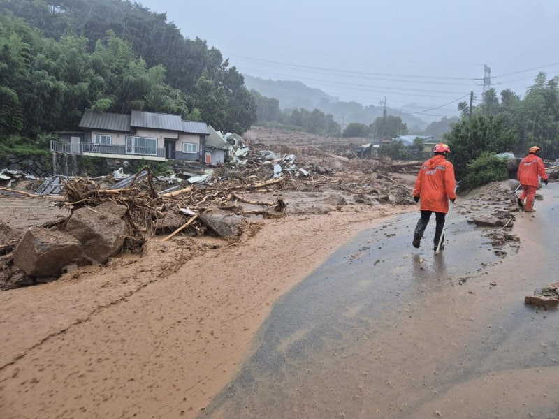 750 물폭탄에 쑥대밭 된 <b>산청</b>…인명 <b>피해</b> 갈수록 늘어