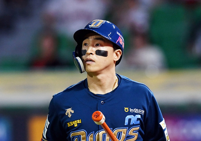 <b>손아섭</b>, <b>한화</b>로 <b>전격</b> 트레이드… 한국시리즈 석권 승부수 던져
