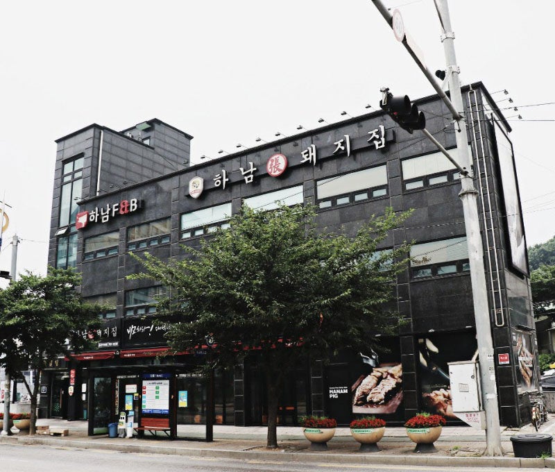 육수 안샀다고 고기 끊어… 갑질 ‘하남돼지집’ 본사 제재
