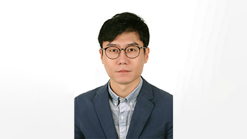 [오늘과 내일/윤완준]‘수박’이 될 용기가 필요한 정청래
