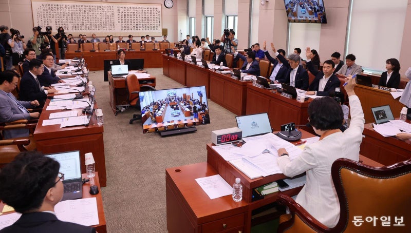 법사위, 내달 1일 ‘尹 체포 거부 구치소 CCTV’ 열람