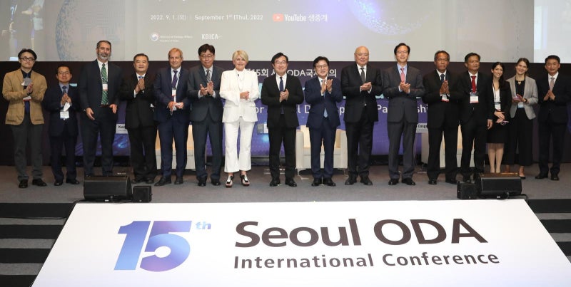 예산사업 1300개 폐지, 지출 27조 줄인다
