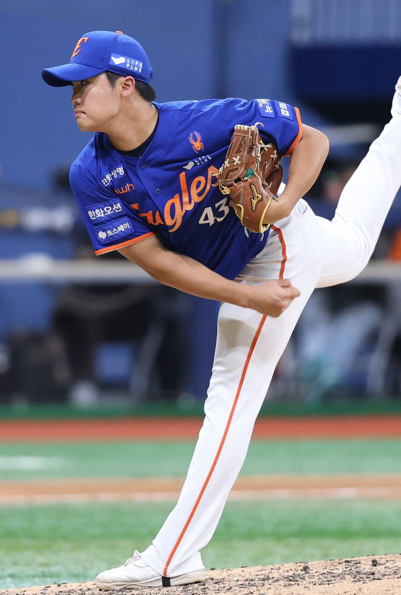 MLB 스카우트 보란듯… ‘루키’ 정우주, 빠른 공 9개로 3삼진