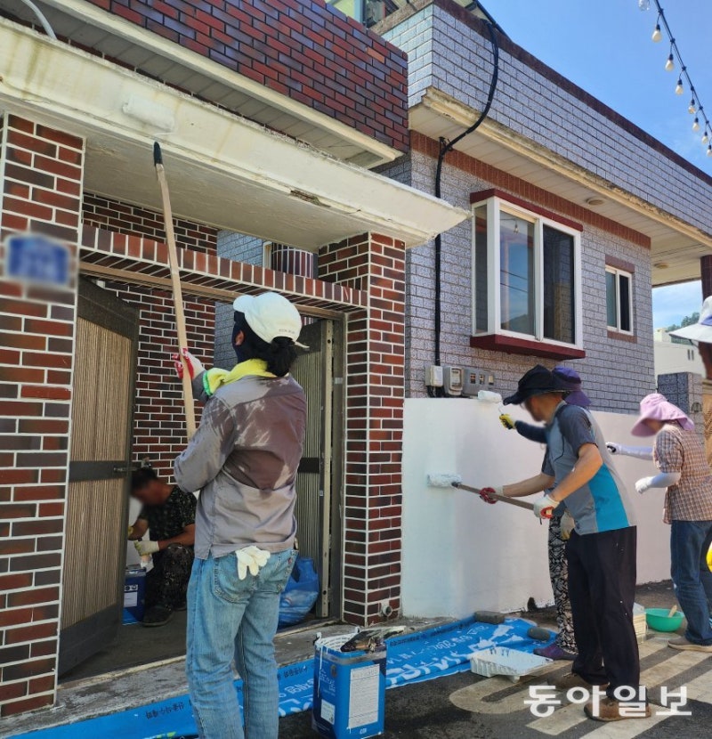 “6명이던 전교생 2배로, 욕지초 기적”