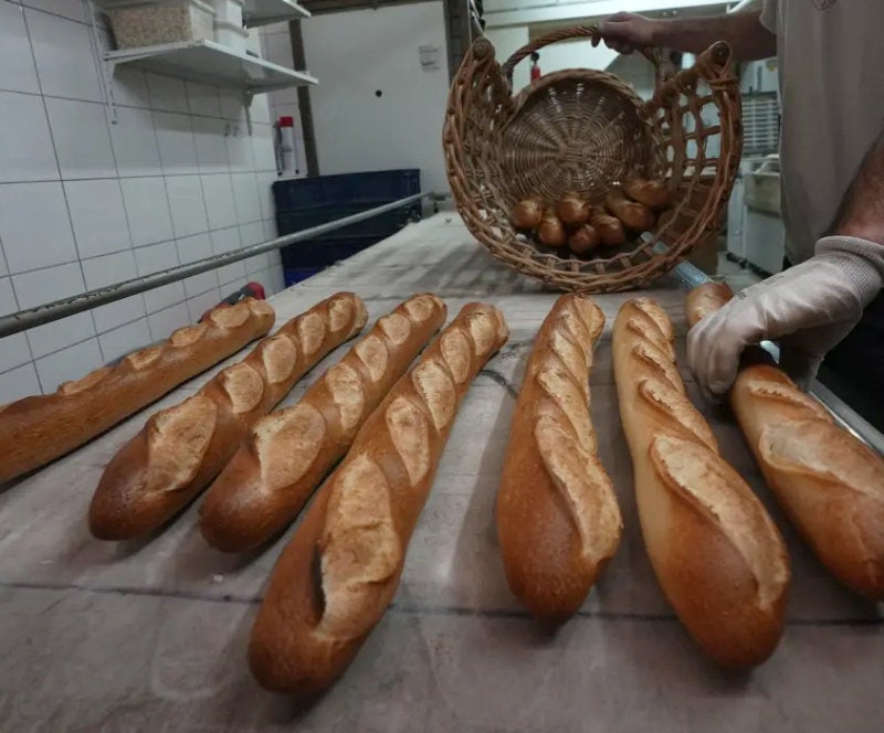 ‘470원 바게트’ 프랑스서도 빵값 논란