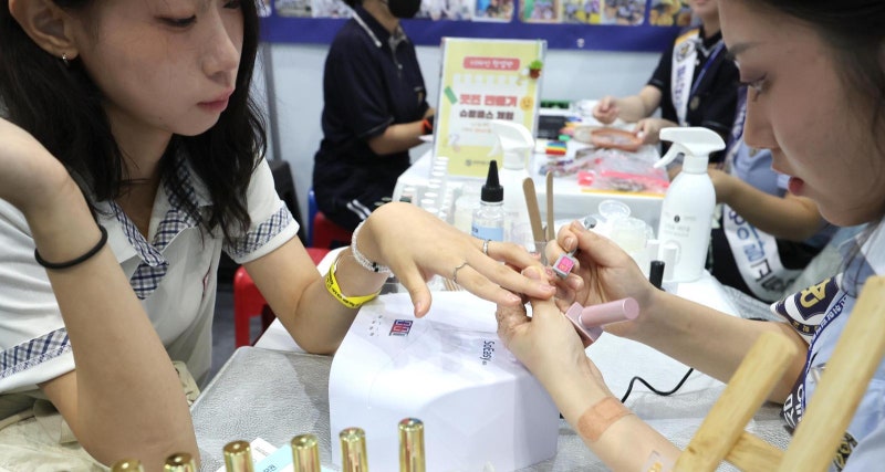 네일아트숍 차려볼까?