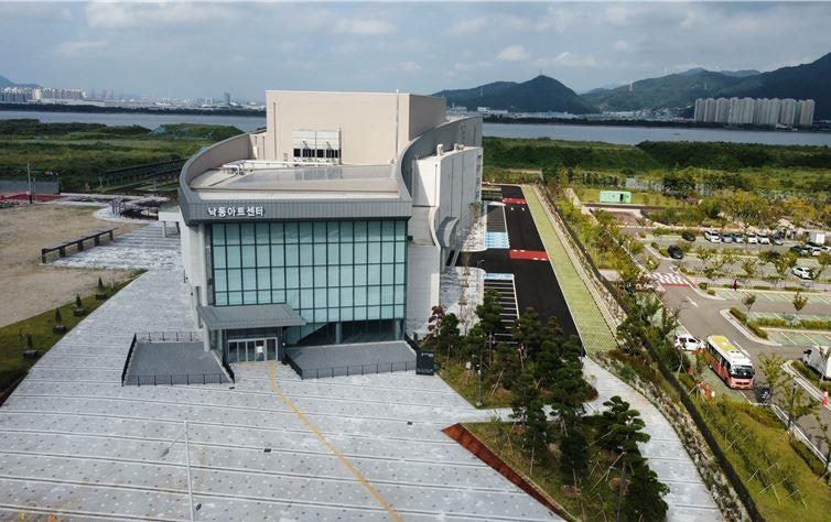 클래식 전용 부산 ‘낙동아트센터’ 완공