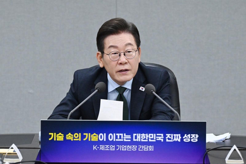 李 “먹고사는 문제 중요, 핵심은 기업 성장”
