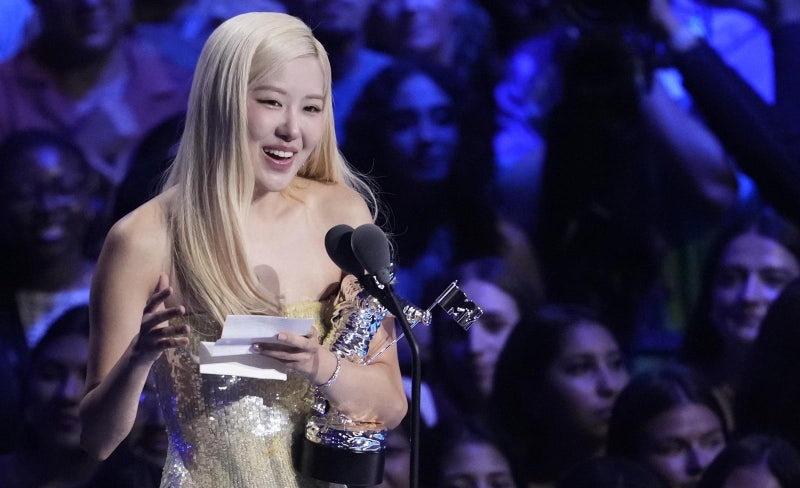 BTS도 놓친 상… 로제 ‘아파트’ K팝 최초 MTV ‘올해의 노래’