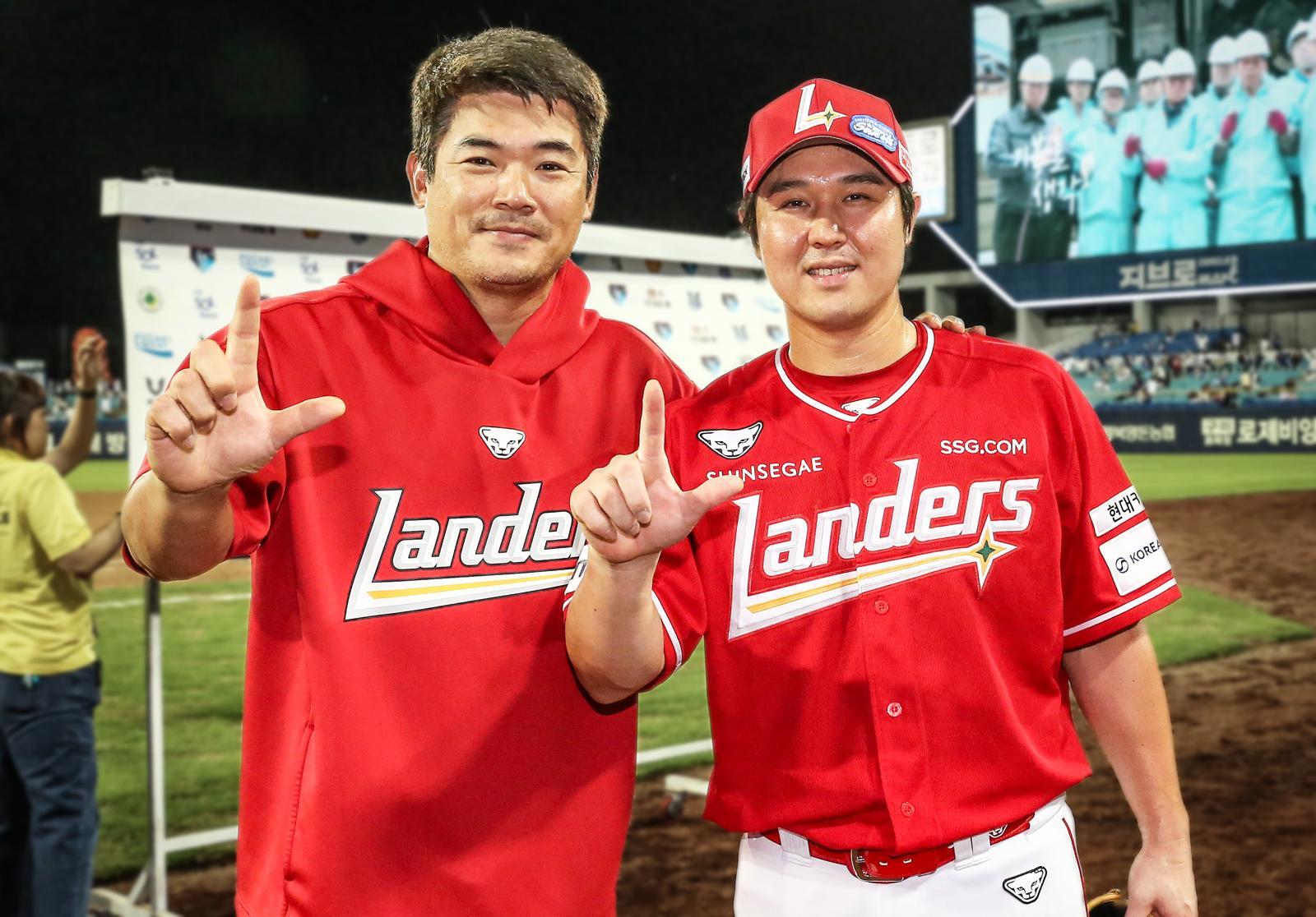 SSG, 투타 베테랑 <b>노경은</b>-<b>최정</b> <b>대기록</b> 앞세워 삼성에 8-4 승리