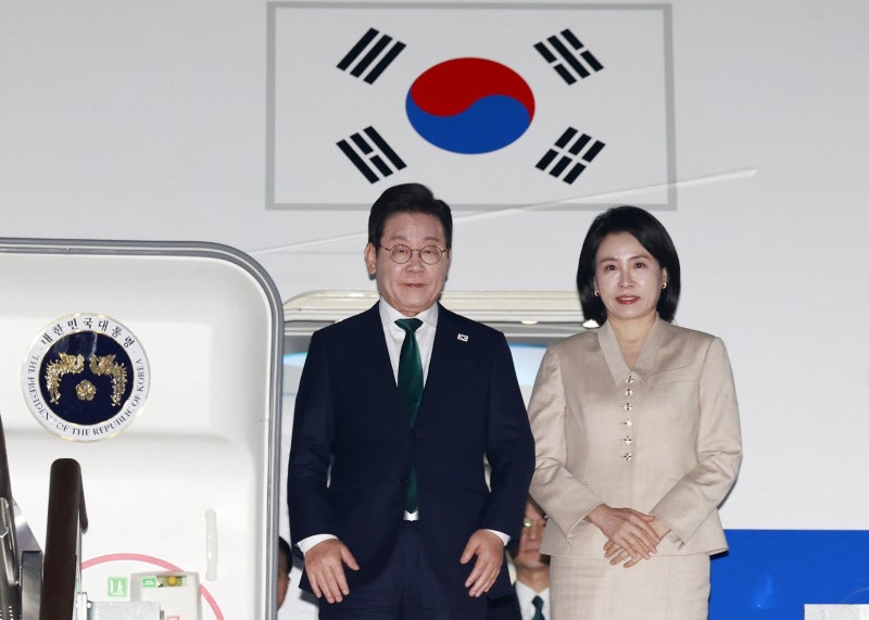 李<b>대통령</b>, 방미 마치고 서울 도착…민생 점검·<b>APEC 준비</b> 총력