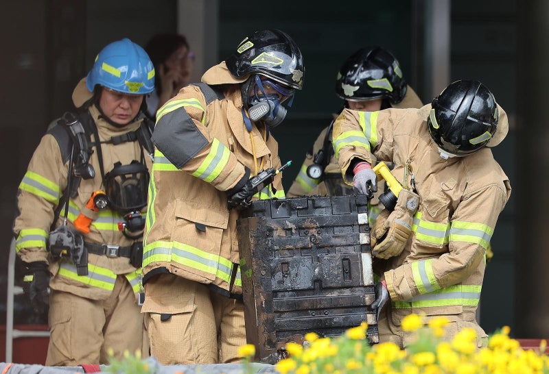 “배터리 전원 꺼져 있었다”더니 화재 2시간42분뒤 차단