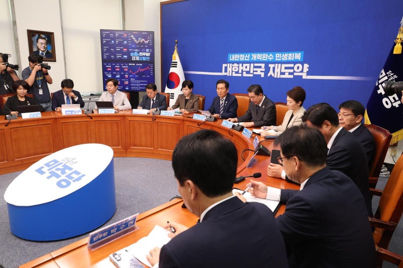 ‘지방선거 출마 시한’ 하루앞… 與 시도당위원장들 줄사퇴