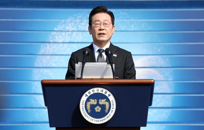 ‘외교전’ APEC 앞두고… 커지는 자주파 목소리
