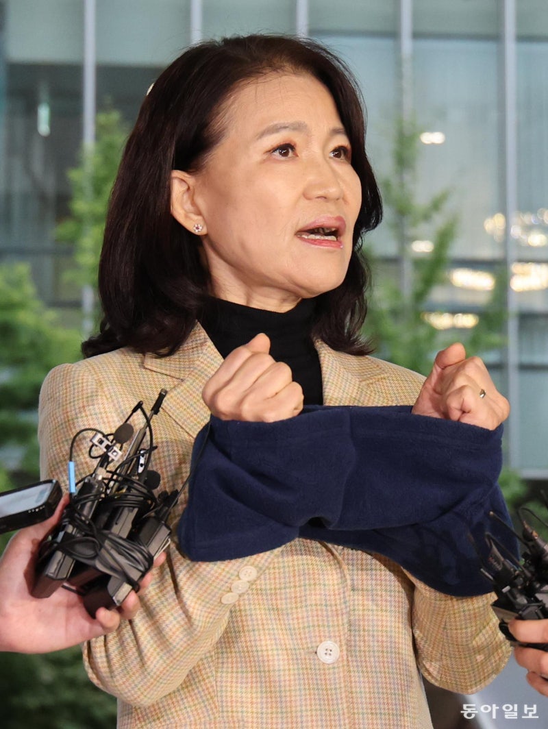 경찰, 이진숙 前방통위장 면직 다음날 자택서 체포