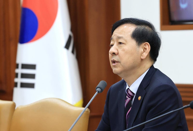 ‘서비스산업 경쟁력 강화’ TF 첫 회의… 내국인도 공유숙박 허용 방안 추진