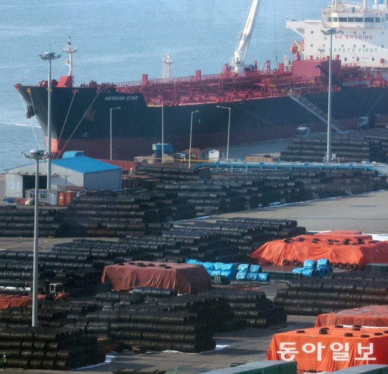 韓철강 ‘산넘어 산’… EU 고관세 엎친 데 내년 ‘탄소세’까지 덮쳐