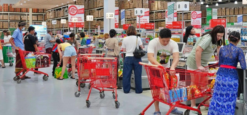 롯데마트 발리점 ‘도소매 하이브리드’ 통했다, 매출 50% 쑥