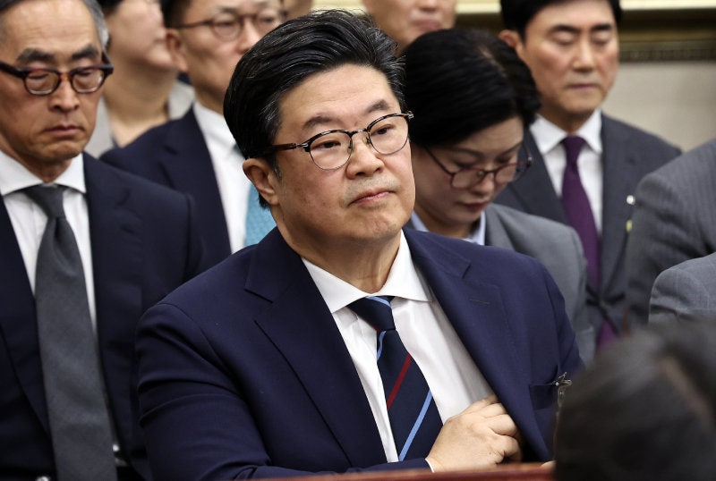 “MBK는 사모펀드 운용사, 난 총수 아냐”… 국감 나온 김병주 홈플러스 책임 회피