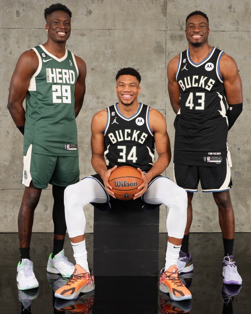 NBA 최초 형제 3명이 한팀에… 아데토쿤보 막내 밀워키 합류