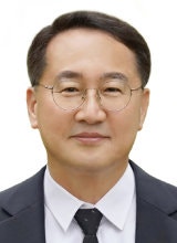 ‘푸른 숲의 기적’ 50년, 기후 도전 앞에 선 새 50년[기고/김인호]