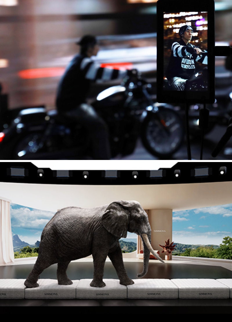 13일 경기 성남에 있는 네이버 사옥 1784의 스튜디오 비전스테이지에서 진행된 할리데이비슨 라이브 커머스 현장에서 방송인 ‘빽가’가 AI로 만든 도심 배경을 바탕으로 실시간 오토