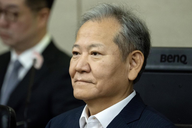 ‘<b>내란</b> 공모 <b>혐의</b>’ <b>이상민</b> 前장관, 첫 재판서 “직업은 변호사”