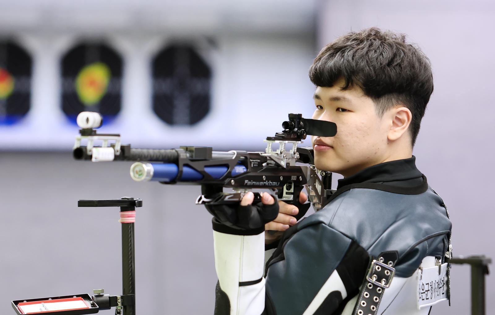 천둥 쳐도 흔들림 없는 김우림… 청각장애가 최강의 무기로