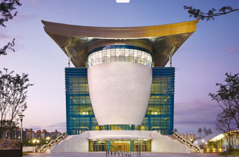 젠슨황-제인 프레이저 경주 온다… 경제 리더 1700명 APEC 집결