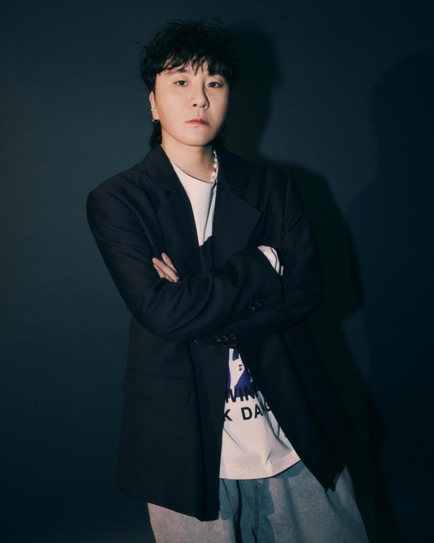 넷플릭스 영화 ‘굿뉴스’를 연출한 변성현 감독은 “MTV를 많이 보고 자란 게 연출 스타일에 영향을 미친 것 같다”고 했다. 넷플릭스 제공