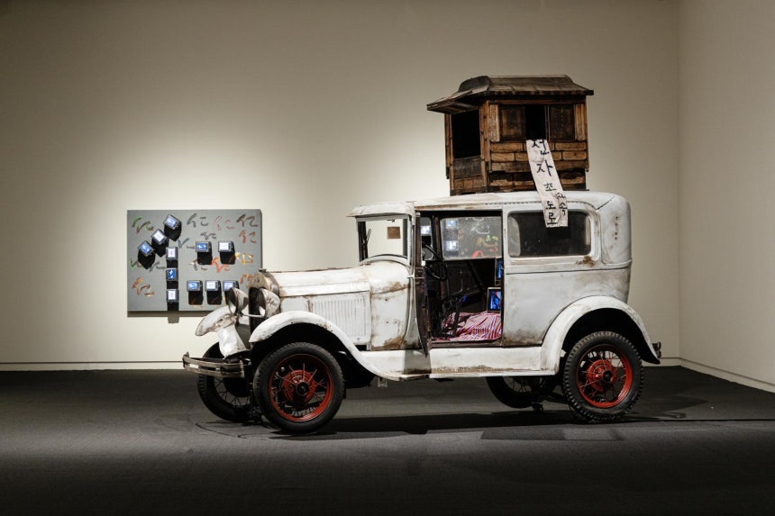 백남준의 ‘전자초고속도로－1929포드’. 우양미술관 제공