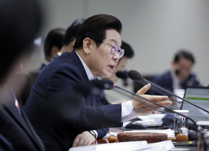 이재명 대통령이 21일 서울 용산 대통령실 청사에서 열린 국무회의에서 발언하고 있다. 2025.10.21. 서울=뉴시스