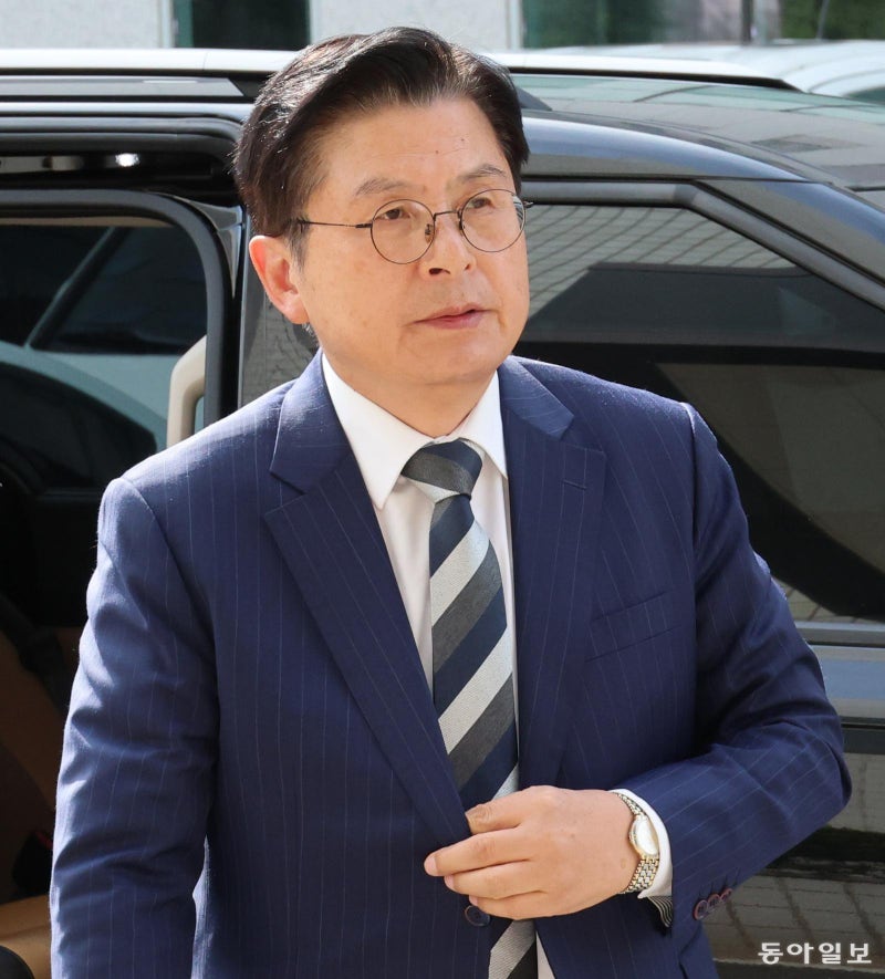 <b>내란</b>특검, <b>황교안</b> 前총리 자택 <b>압수수색</b>…<b>내란</b> 선전선동 고발件
