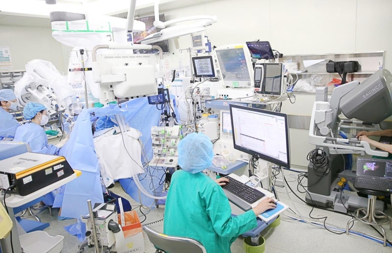 “B형 간염 치료제 시장 2032년 40조”… 신약 강자들 잇단 도전장