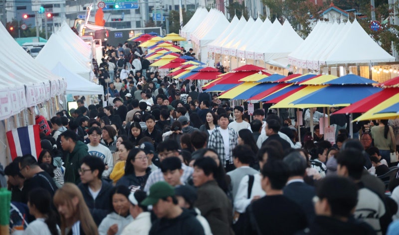 낮엔 세계 미식여행, 밤엔 음악여행