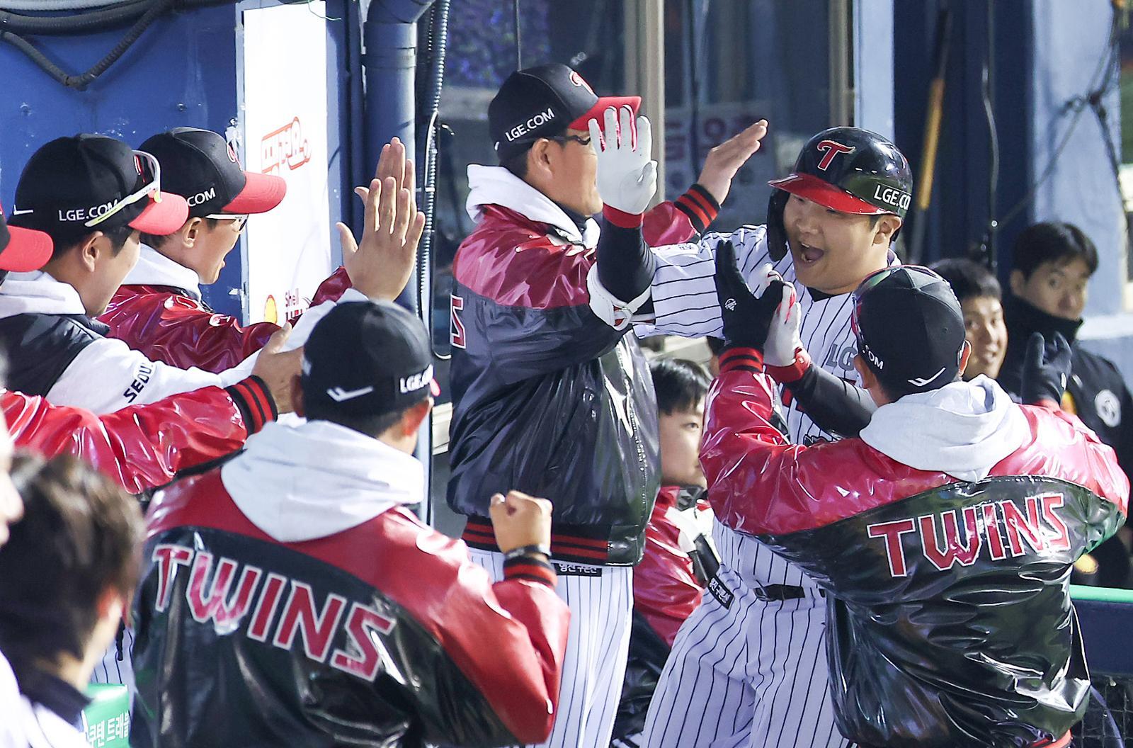 문보경 ‘4안타 5타점쇼’… LG, 우승확률 91% 잡았다