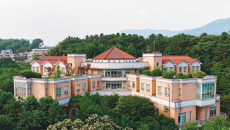 의료-복지-사람의 조화… 16년 앞서간 ‘유닛 케어’ 원조 [노후, 어디서 살까]