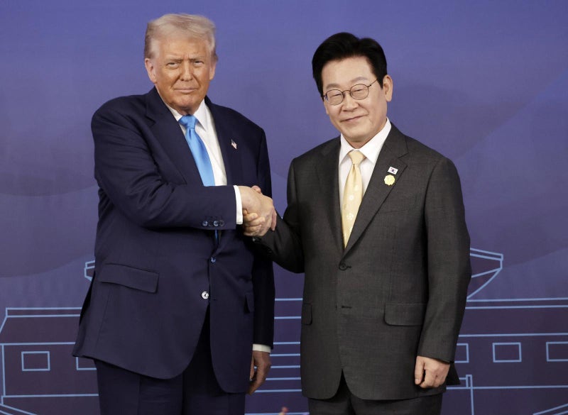 <b>트럼프</b> “한반도 전쟁상태”…李 “김정은, 진심 몰라 만남 불발”