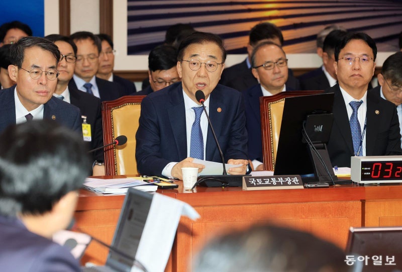 김윤덕 “다주택 고위공직자 승진제한-부동산 백지신탁 검토”